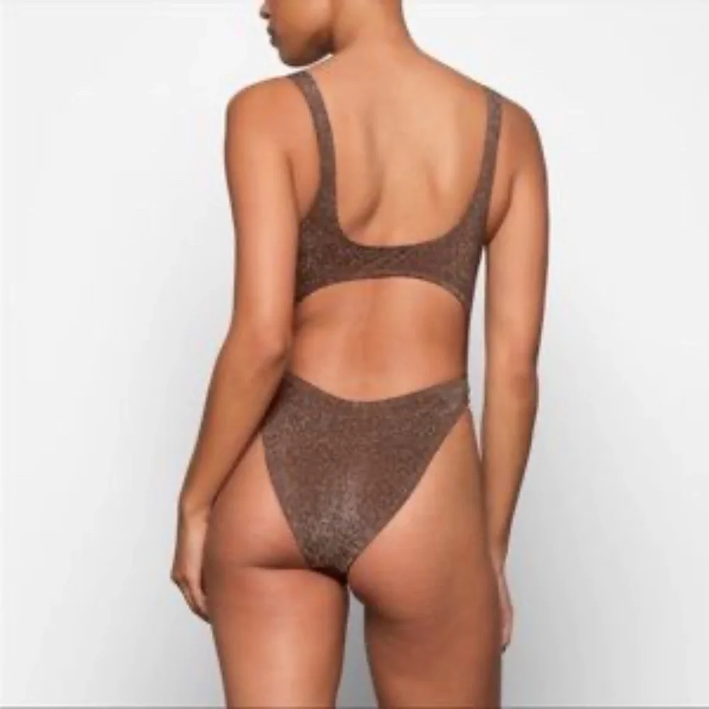 SKIMS Glitter swim Monokini